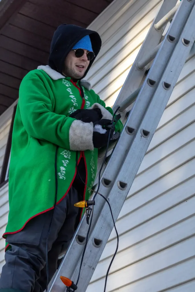Christmas Light Installation Simcoe County, ON